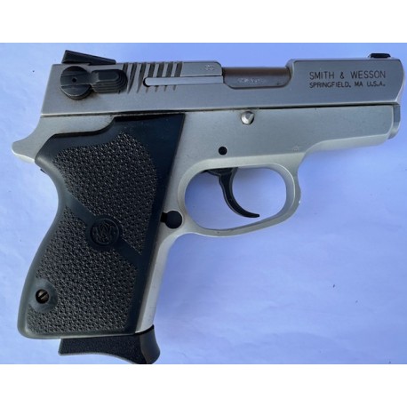 Pistola SMITH & WESSON CS9 CROMADA 9MMPB